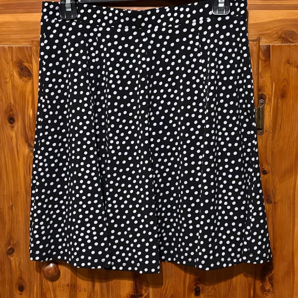 Susan Graver Printed Liquid Knit Pull On Skort